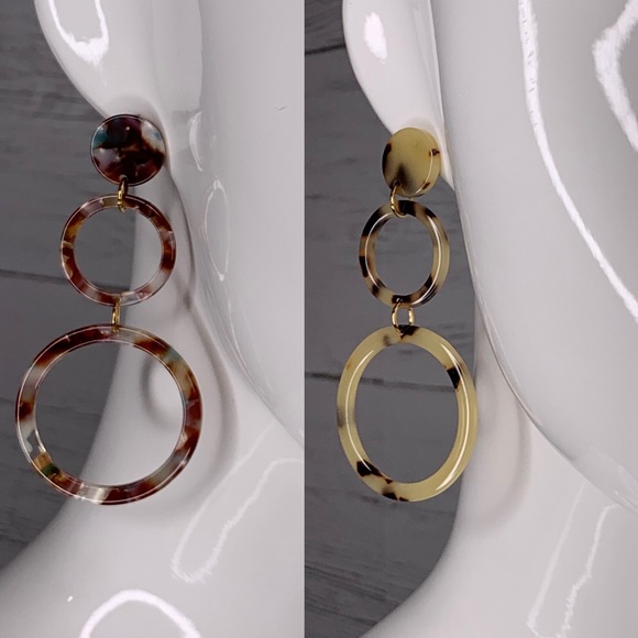 Jewelry - Triple Circle Link Hoop Earrings
